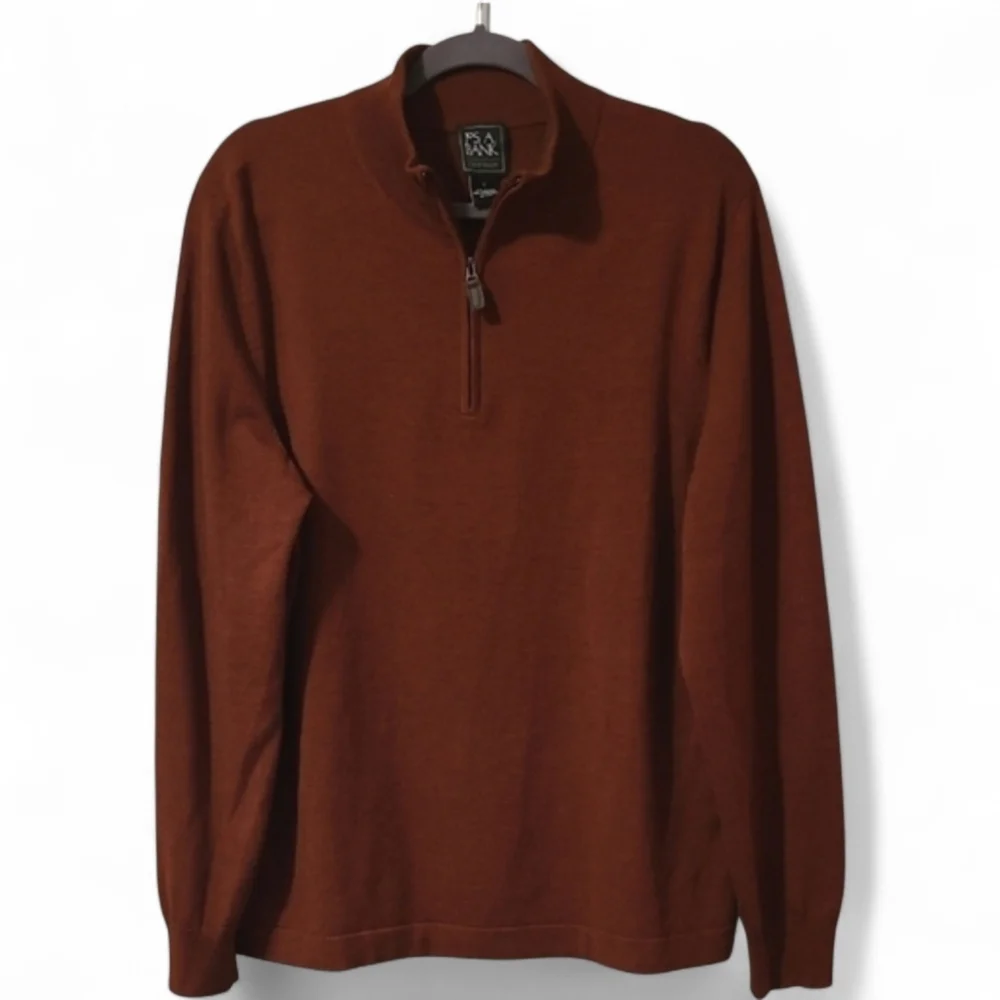 JoS A Bank Traveler Men's L Rust Merino wool Sweater Qtr zip Henley quiet luxury